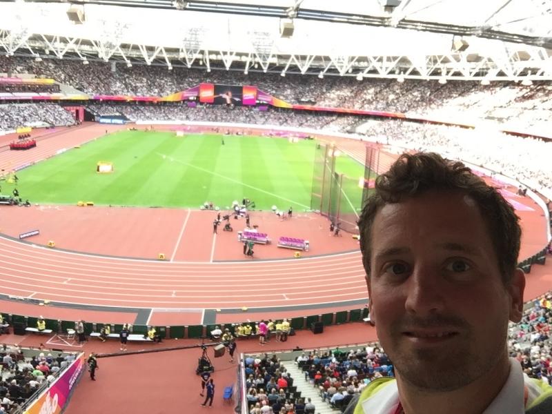 OELV-Teamarzt-Dr.Ulrich-Lanz-Leichtathletik_WM-London-Stadion_August2017-scaled